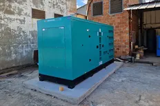 Groupe électrogène diesel insonorisé de 320kW exporté au Madagascar